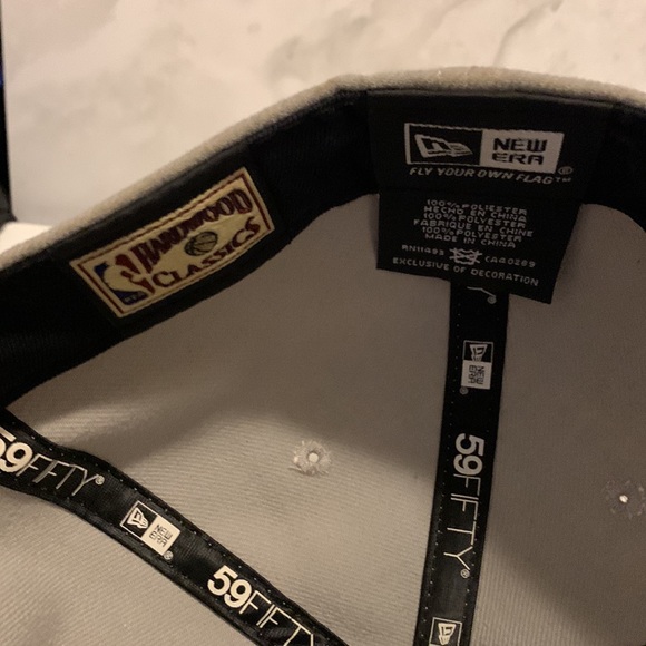 Los Angeles Lakers Fitted Cap - Picture 6 of 6